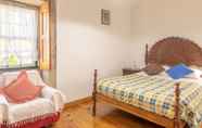 Bedroom 6 Excellent Cottage in Santa Comba With Communal Swimming Pool