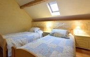 Bedroom 6 Castle Wing Situated in the Heart of a Quiet and Green Paradise