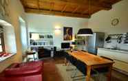 Kamar Tidur 3 Historic Cottage in Fivizzano With Swimming Pool