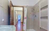 Toilet Kamar 2 Restful Holiday Home With Garden, Barbecue, Fireplace