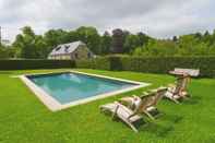 Swimming Pool Boutique Holiday Home in Gesves With Swimming Pool