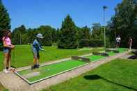 Fitness Center House With Large Garden Next to the Royal Castle of Ciergnon