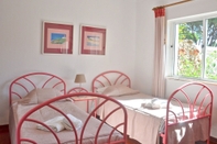 Bedroom Villa Horacio with Private Swimming Pool is Located near Center of Vilamoura