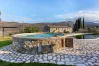 Swimming Pool Tranquil Holiday Home in Chianni With Swimming Pool
