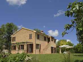 Exterior 4 Stylish Villa in Recanati With Private Swimming Pool