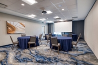 Functional Hall Fairfield Inn & Suites by Marriott Charlotte Belmont