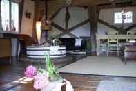 Ruang untuk Umum Windmill Holiday Home in Farve Garden and Panoramic Views