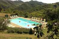 Swimming Pool Farmhouse With Pool in the Hills, Beautiful Views, in the Truffle Area