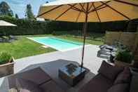 Swimming Pool Charming Holiday Home Along the Meuse With Outdoor Swimming Pool