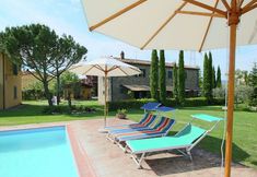 Swimming Pool 6 Cosy Holiday Home in Cortona With Swimming Pool