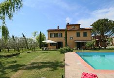 Swimming Pool 3 Cosy Holiday Home in Cortona With Swimming Pool