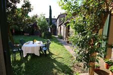 Common Space Cosy Holiday Home in Cortona With Swimming Pool