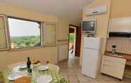 Kamar Tidur 5 Cozy Holiday Home in Tortoreto near Sea