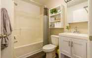 In-room Bathroom 6 InTown Suites Extended Stay Atlanta GA - Jonesboro