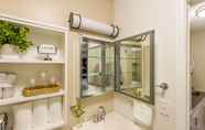 In-room Bathroom 5 InTown Suites Extended Stay Atlanta GA - Jonesboro