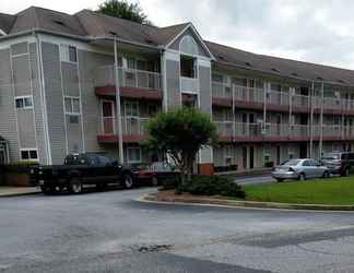 Exterior 2 InTown Suites Extended Stay Athens GA - University of Georgia