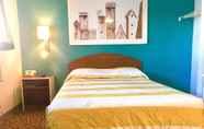 Bilik Tidur 2 InTown Suites Extended Stay North Charleston SC - Ashley Phosphate