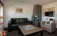 พื้นที่สาธารณะ 6 Modern Apartment in Katwijk With Garden