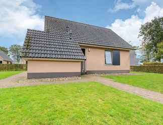 Exterior 2 Serene Holiday Home in Gaasterlan-sleat With Garden