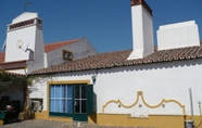 ภายนอกอาคาร 3 Country Mansion in Montemor-o-novo Alentejo With Shared Pool