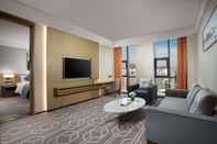 Common Space Ramada by Wyndham Luoyang Downtown