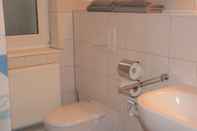 In-room Bathroom Central Apartment near Sea in Wismar