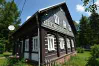 Bangunan Holiday Home in Stare Krecany With Fenced Garden