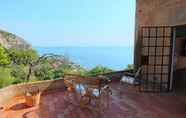 Common Space 5 Vintage Mansion in Capo Vaticano With Sea Views