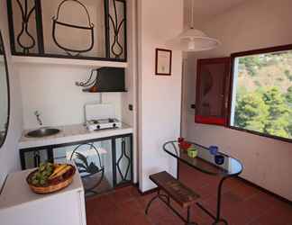 Bedroom 2 Vintage Mansion in Capo Vaticano With Sea Views