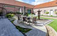 Common Space 4 Large Cottage Overlooking the Sunny Courtyard With Fountain