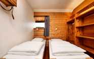 Kamar Tidur 6 Lavish Holiday Home in Durbuy With Sauna