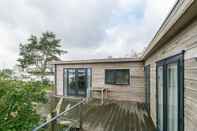 Exterior Elegant Chalet in Anjum near Lauwersmeer Lake