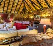 Lobi 4 Iketla Lodge