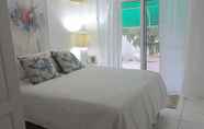 Bilik Tidur 5 Beach Front Honeymoon B