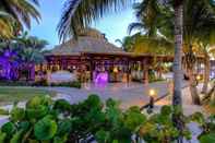 Restaurant Ocean Front Property - Villa 2 Aruba