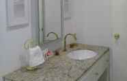 In-room Bathroom 5 Ocean Front Property - Villa 4 Aruba w pool view