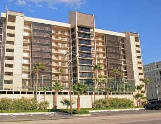 Exterior 2 Beachfront Condo w Panoramic 12th-floor Gulf View!