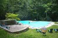 Swimming Pool Cozy and Quaint