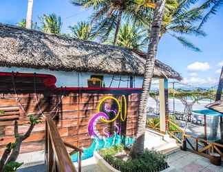 Exterior 2 Paradise Resort Doc Let – All Inclusive
