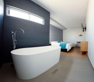 In-room Bathroom 7 Hotel Azul Agave