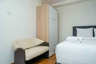 Kamar Tidur 4 Best Spacious Studio Belmont Residence Puri Apartment