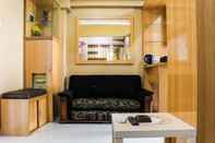 Ruang Umum Comfortable and Fully Furnished 1BR Green Pramuka Apartment
