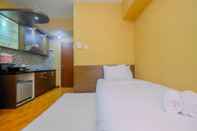 Kamar Tidur Comfortable Studio Apartment at Taman Melati near Universitas Indonesia