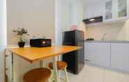 Bilik Tidur 3 Newly Furnished 2BR Apartment at Springlake Summarecon