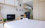 Kamar Tidur 3 Luxurious and Cozy Studio Springwood Apartment