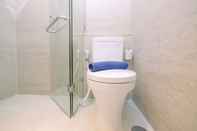 Toilet Kamar New Furnished 1BR Apartment at Gold Coast near PIK