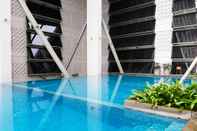 Swimming Pool Luxurious and Comfy 2BR Paddington Heights Alam Sutera Apartment