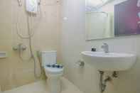 In-room Bathroom Best Price Modern Studio Apartment at Nifarro Park