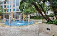 Kolam Renang 4 Modern and Comfortable 1BR at Casa Grande Apartment