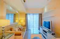 Ruang Umum Modern and Comfortable 1BR at Casa Grande Apartment